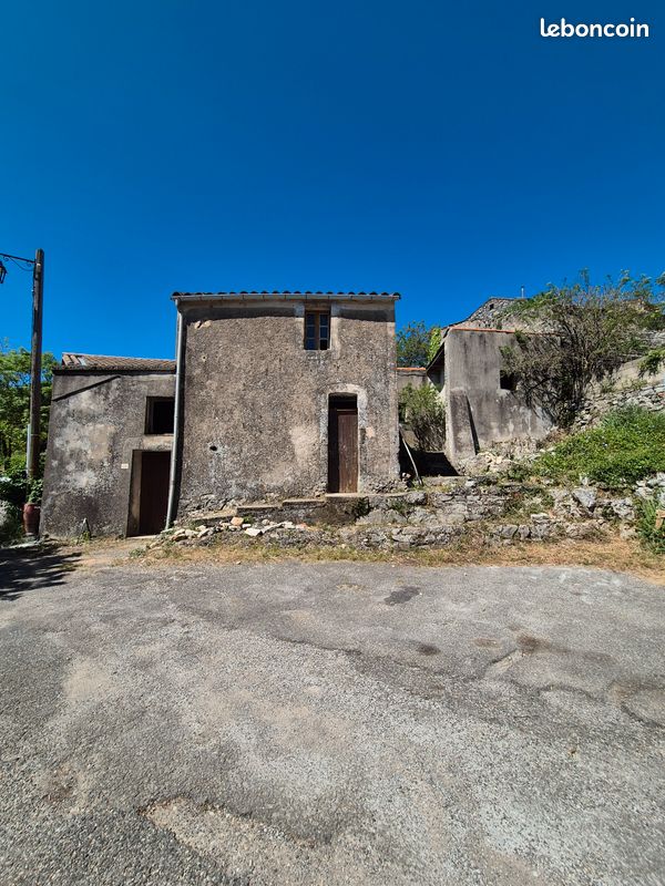 Maison 3 pièces 70 m² · à Montdardier · 70 m² · 35 000 €
