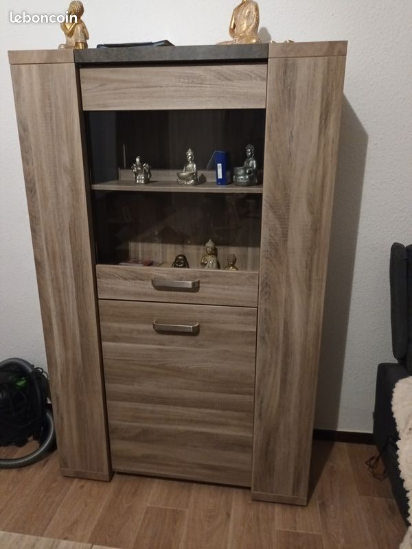Vitrine (image 1)