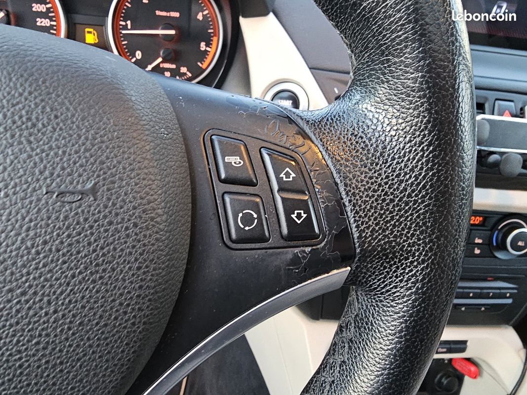 BMW X1 E84 sDrive 20d 177 ch Luxe - INTÉRIEUR CUIR ? SIÈGES CHAUFFANTS ? CARPLAY (image 25)