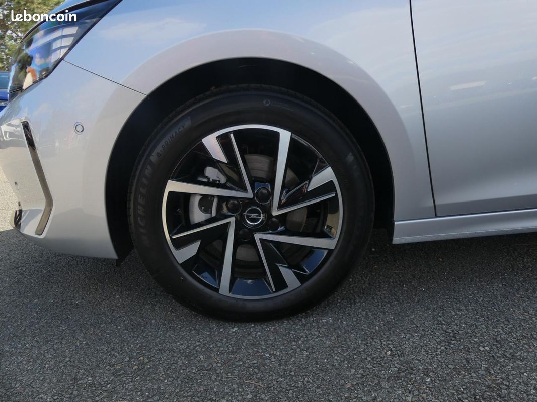 OPEL CORSA 1.2 Turbo 100 ch GS (image 4)