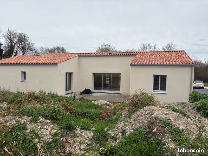 Maison 4 pièces 125 m² · à Colombiers · 125 m² · 210 000 €
