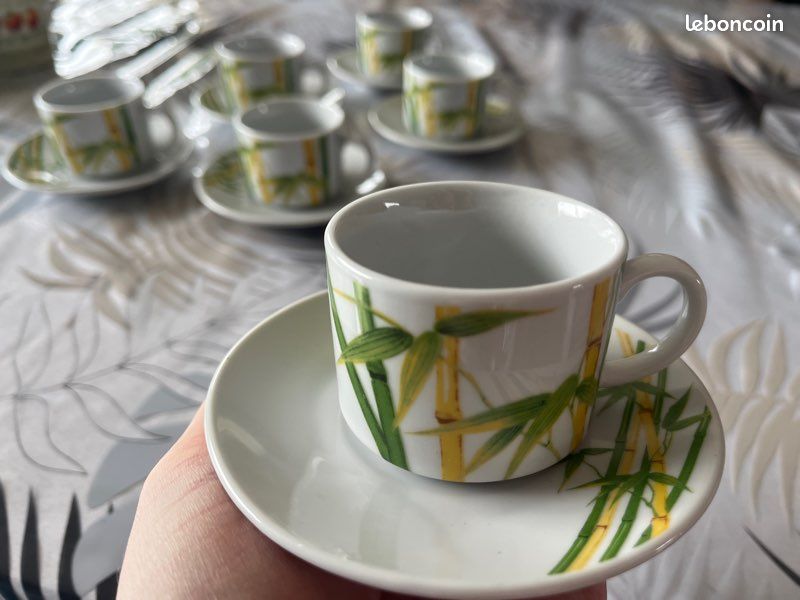 Service tasses et coupelles assiettes bambou (image 1)
