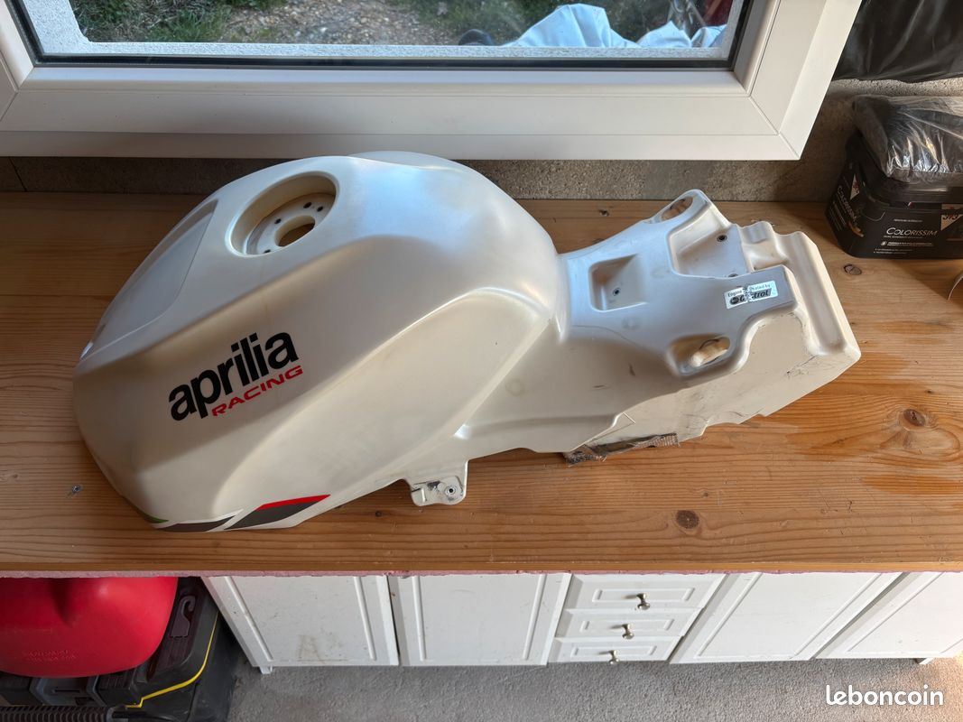 Réservoir Aprilia Tuono V4 - 2021 - Blanc (image 2)