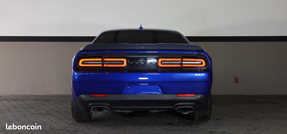 Dodge Challenger R/T Scat Pack Wide Body V8 6.4L 491 (image 4)