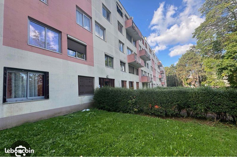 Appartement 4 pièces 69 m² · à Sarcelles · 69 m² · 153 000 €