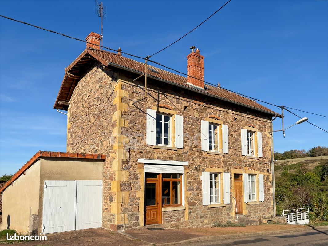 Maison 6 pièces 110 m² · à Coublanc · 110 m² · 69 500 €