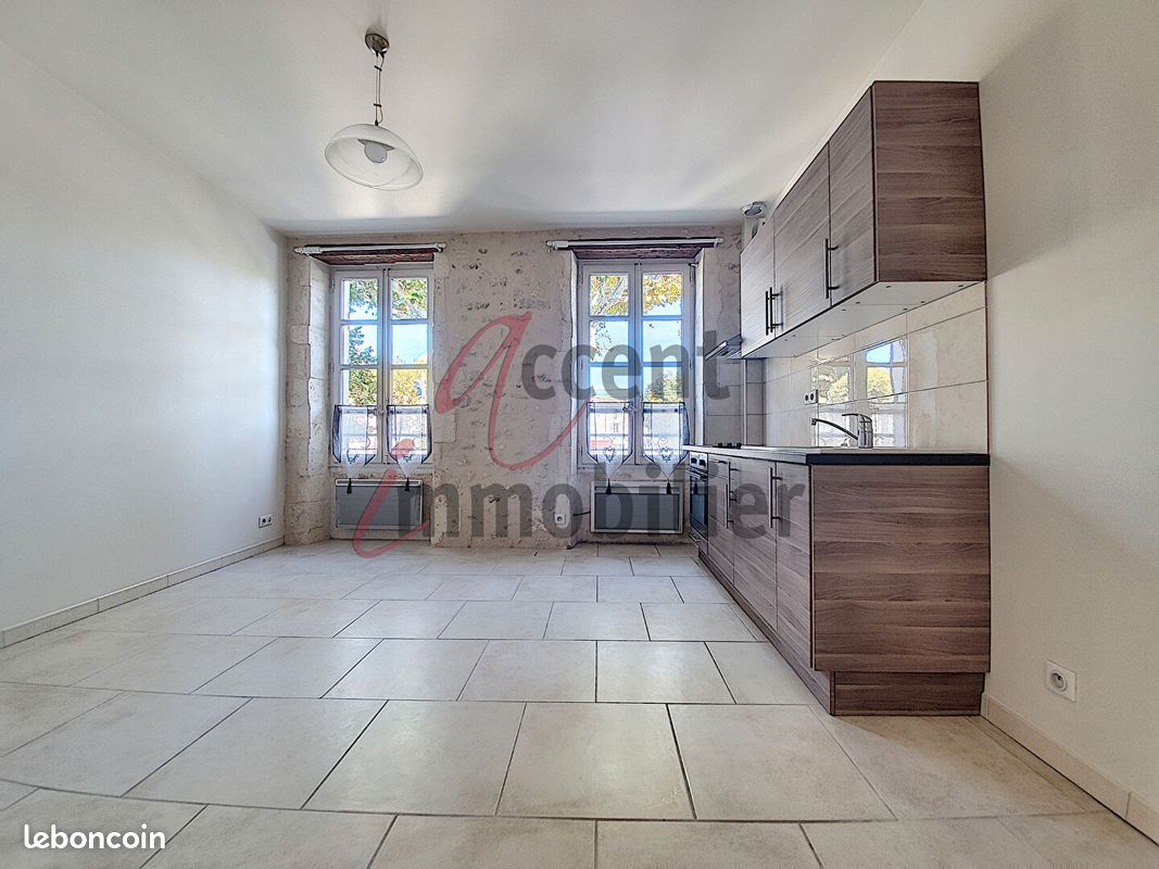 Appartement 3 pièces 44 m² · à Saint-Rémy-de-Provence · 44 m² · 650 €