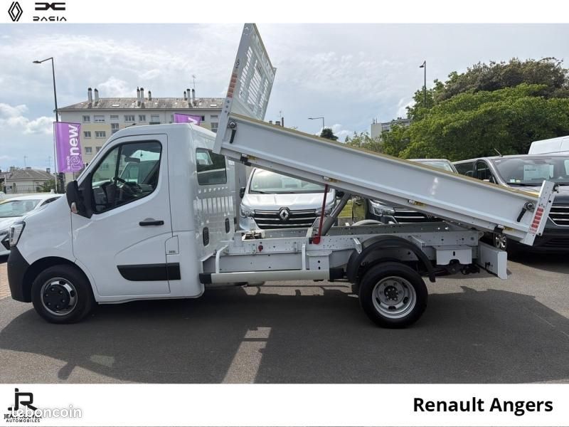 Renault Master CCb RJ3500 L2 2.3 Blue dCi PAF AR court 130ch Confort 29570 HT (image 17)