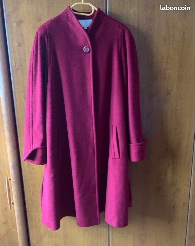 Manteau rouge pour femme (image 2)