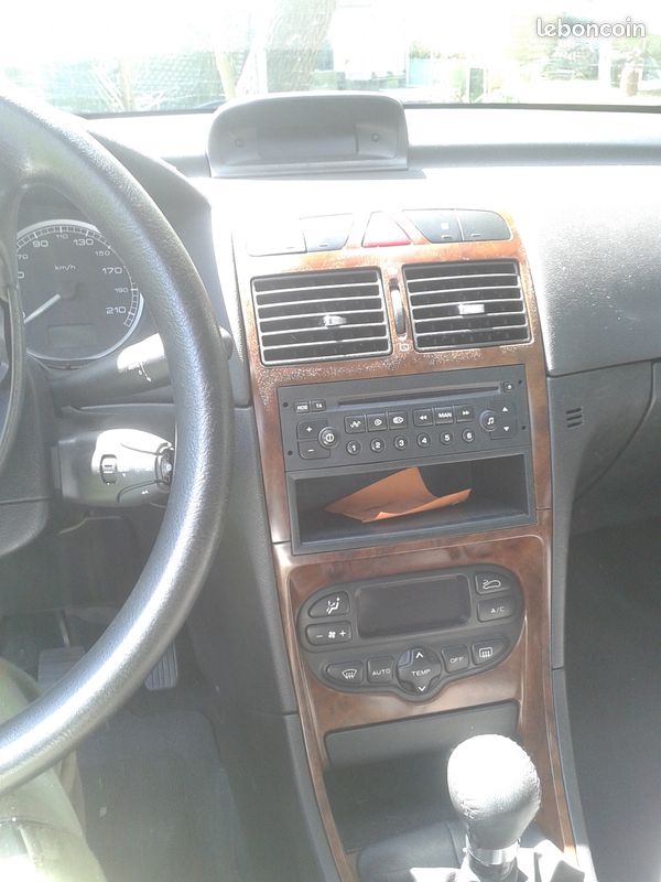Pièce 307 Peugeot 2l hdi (PAS DE FAP vendu) (image 1)