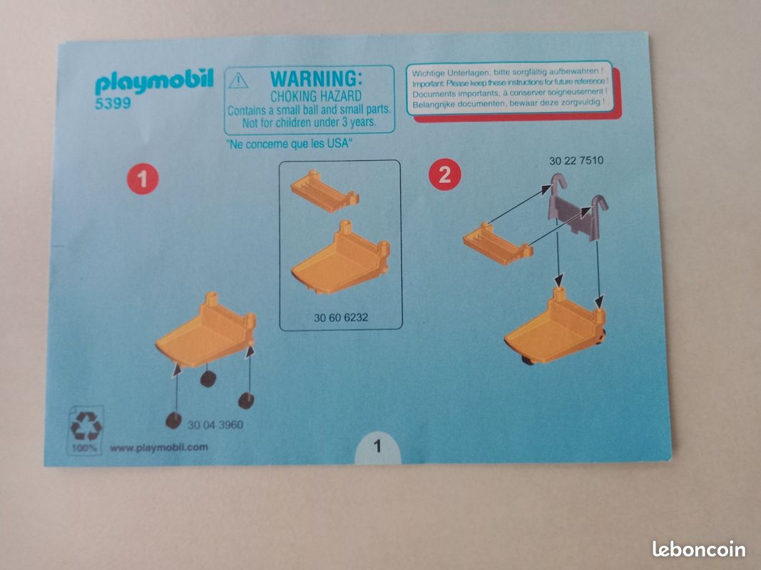 Playmobil Famille de vacanciers et borne d'enregistrement (image 3)