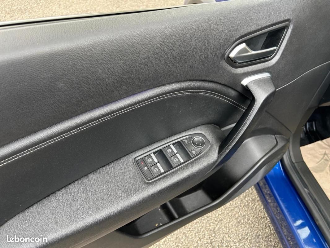Renault Captur E-Tech full hybrid 145 Techno fast track (image 10)
