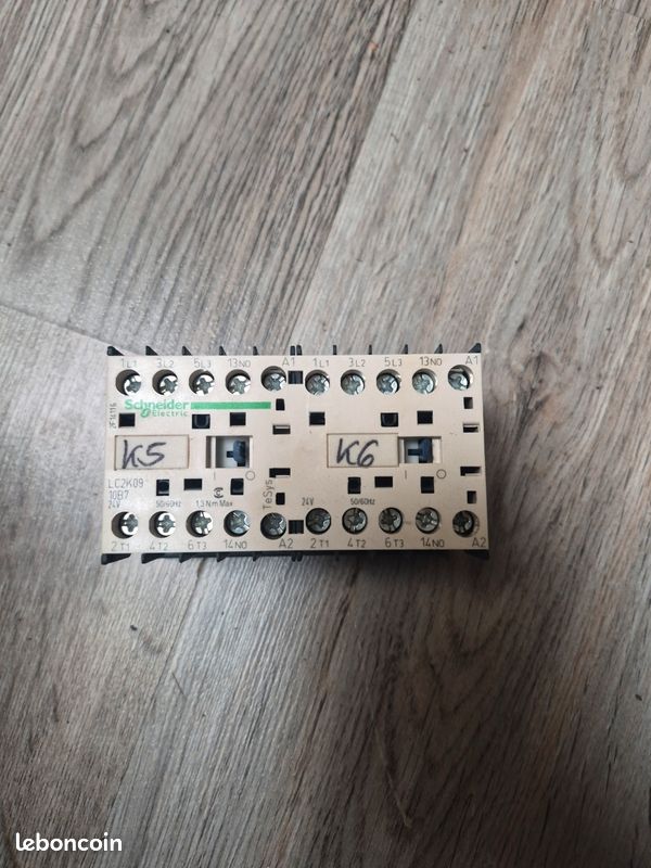 Contacteur inverseur schneider LC2K910B7 (image 1)