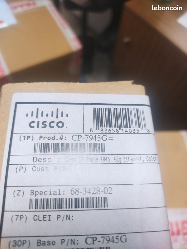 Cisco IP Phone CP-7945G – Téléphone IP Professionnel Gigabit avec Écran Couleur (image 5)