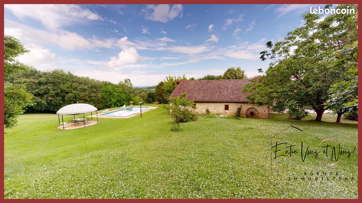 Maison 10 pièces 250 m² · à Casteljaloux · 250 m² · 450 000 €