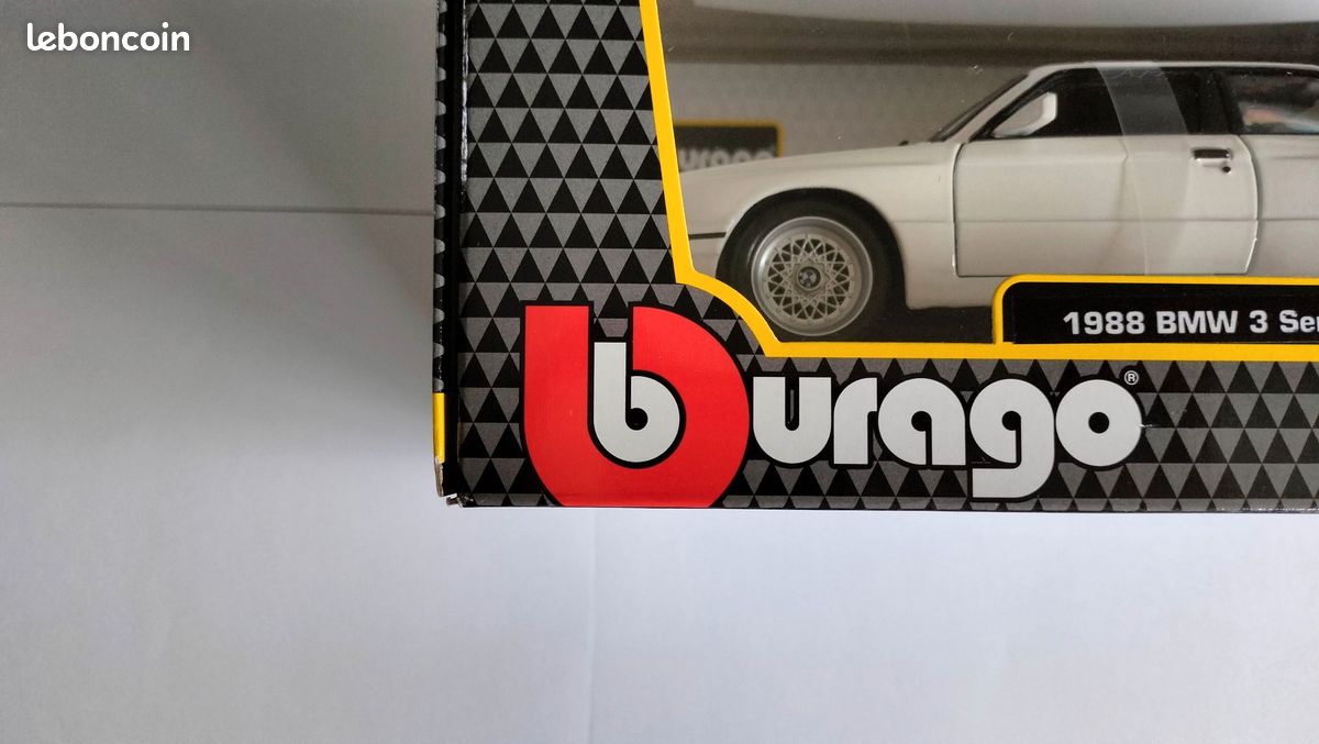 1/24 bmw m3 1988 - rouge rouge Bburago | La Redoute