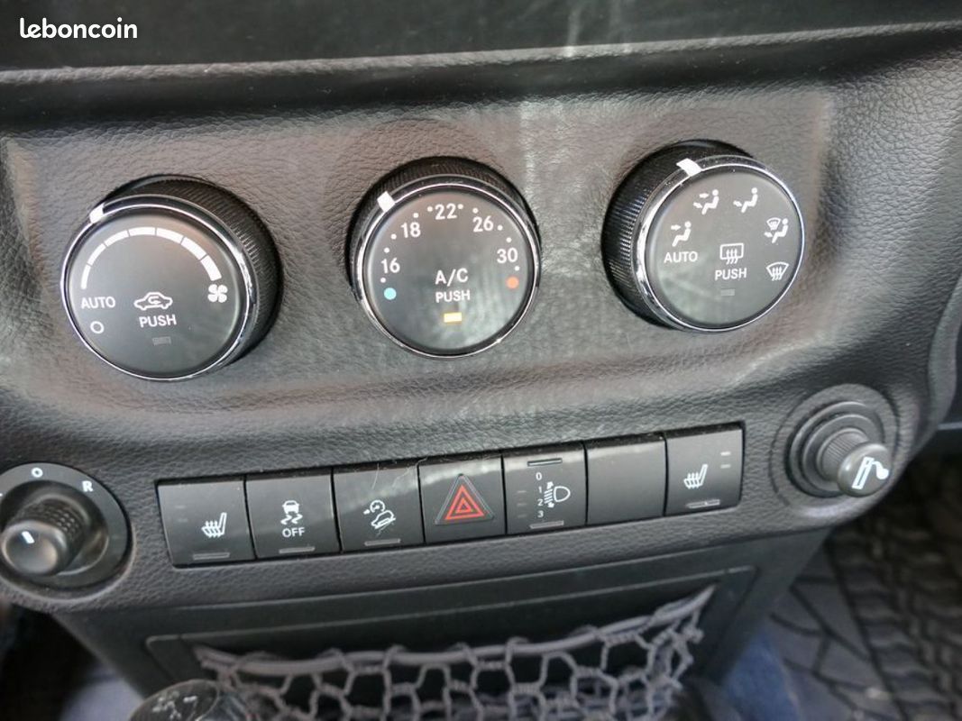 JEEP WRANGLER 3.2 CRD 200 Ch SAHARA BVA (image 20)