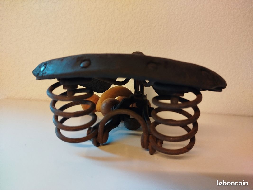 Ancienne selle vélo Perfector - Collection