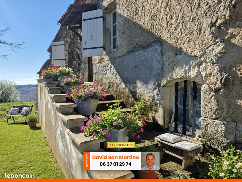 Maison 6 pièces 137 m² · à Laplume · 137 m² · 152 000 €