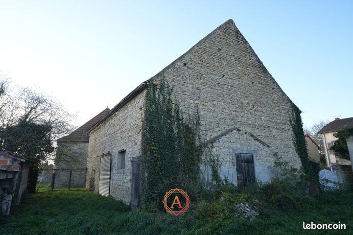 Inconnu 1 pièce 110 m²