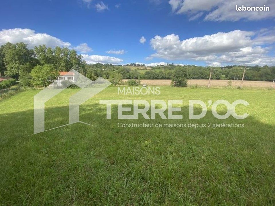 Terrain 700 m² Auriac Sur Vendinelle · à Auriac-sur-Vendinelle · 76 500 €