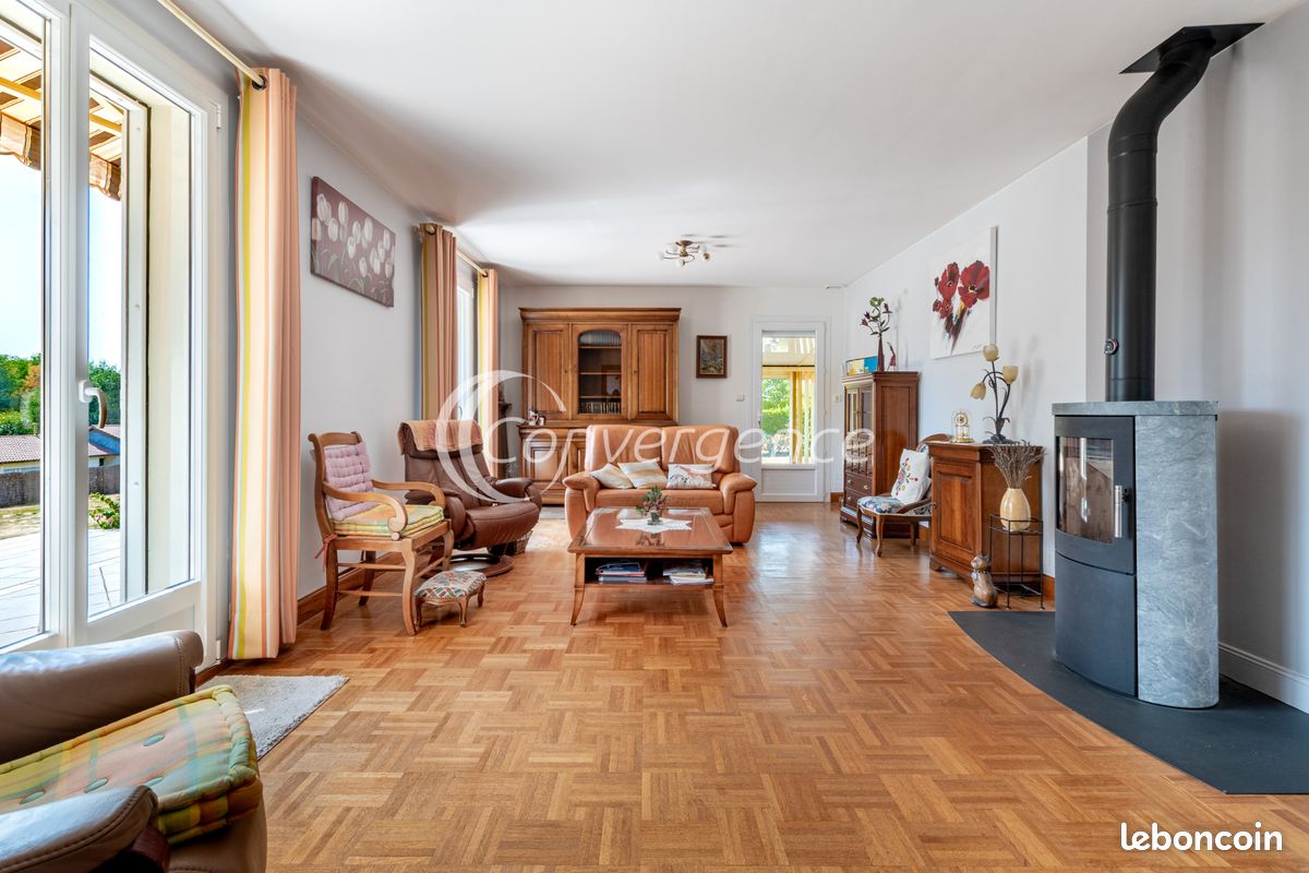 Maison 5 pièces 105 m² · à Veyrac · 105 m² · 229 600 €