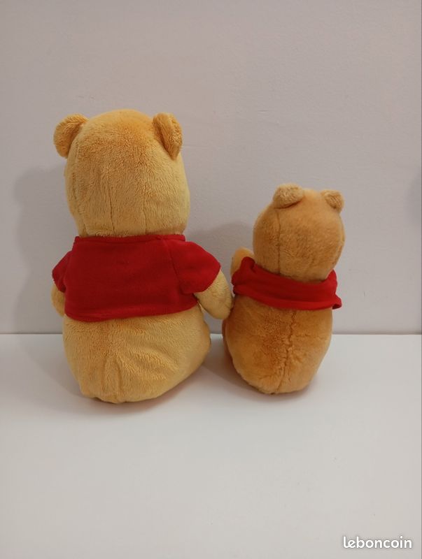 Lot 2 peluches Winnie l’Ourson Disney 30 cm et 23 cm (image 3)