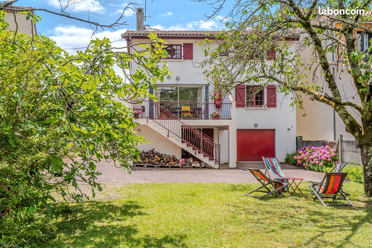 Maison 9 pièces 188 m² · à Bègles · 188 m² · 695 000 €