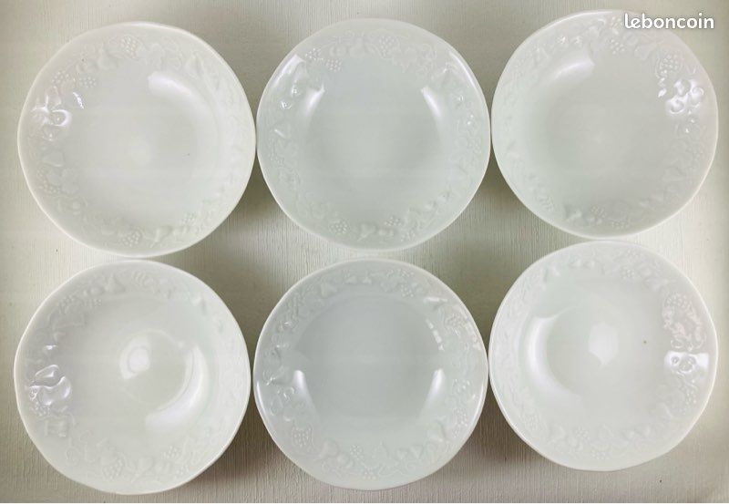 Deshoulieres dans tasses, soucoupes et chopes en céramique de limoges