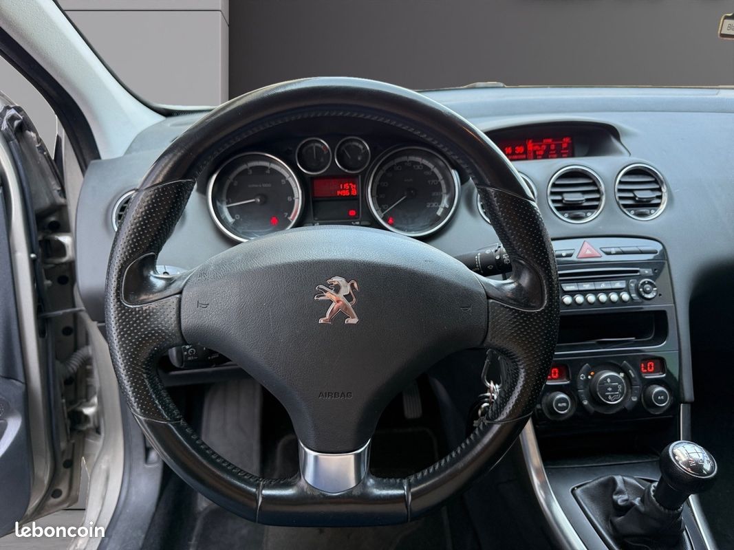 PEUGEOT 308 1.6 VTi 120ch Style (image 13)