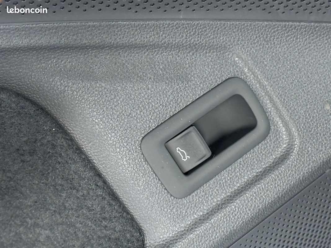 SKODA Superb Combi 1.5 TSI mHEV 150 ch ACT DSG7 Laurin & Klement (image 6)