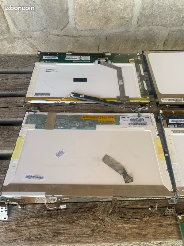 Lot de 11 Écrans Ordinateurs Portables (image 8)
