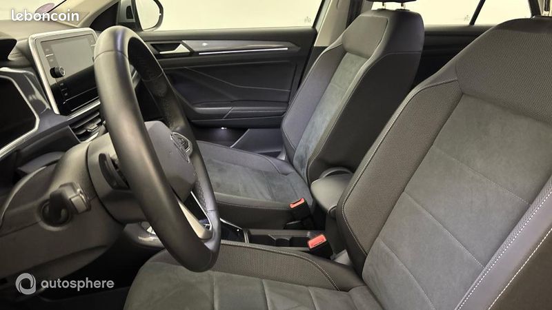Volkswagen T-Roc 1.5 TSI EVO 150ch Style DSG7 (image 12)