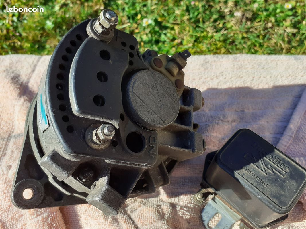 Régulateur de charge d'alternateur pour Renault 12 Renault 15 ou Renault 17