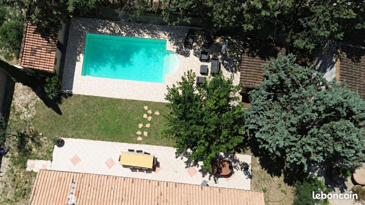 Maison 5 pièces 102 m² · à Bédarrides · 102 m² · 332 000 €