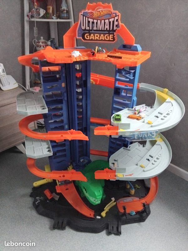 Garage hotwheels ultimate (image 2)