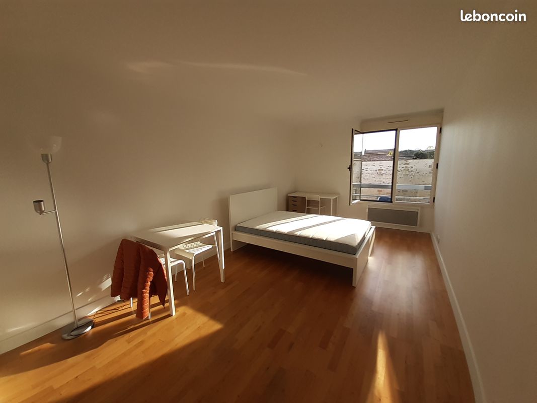 Appartement 1 pièce 28 m² · à Bordeaux · 28,2 m² · 665 €