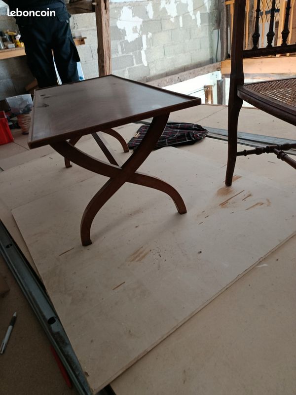 Table basse pointe de Hongrie (image 1)