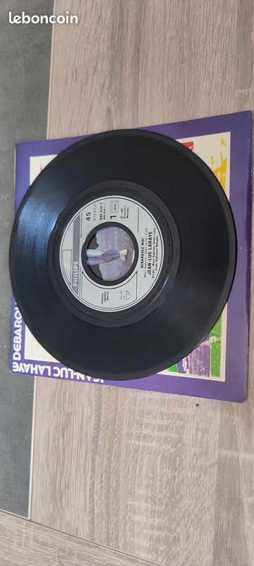 45 tours Jean Luc Lahaye "Débarquez-moi" (image 4)