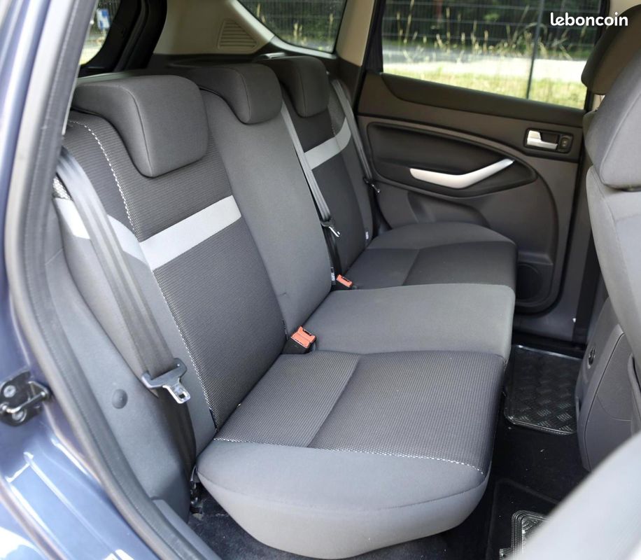 FORD KUGA 2.0 TDCi FAP - 140ch - Finition Trend - Garantie 12 mois (image 9)