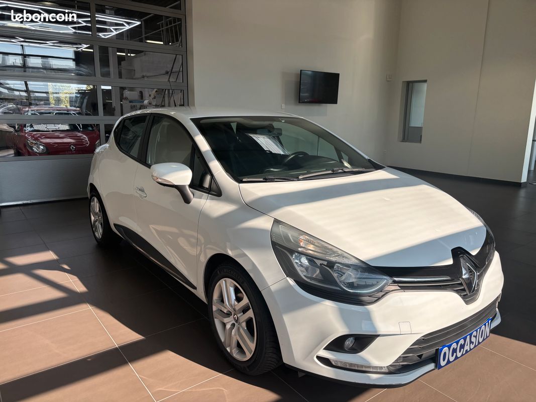 Renault clio berline business dci 90 (image 4)