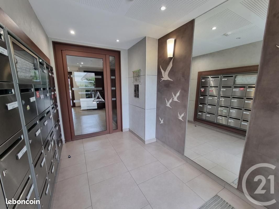 Appartement a louer brie-comte-robert - 3 pièce(s) - 63 m2 - Surfyn