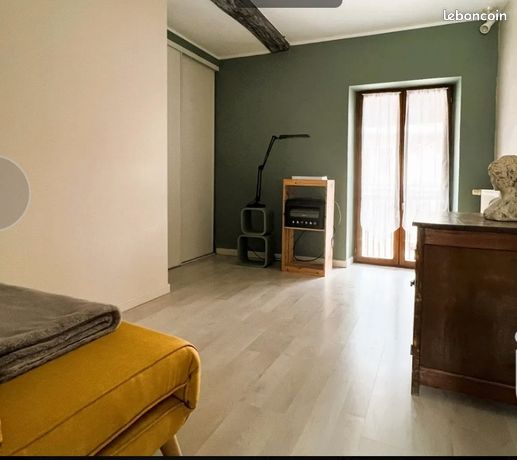 Vente Duplex poutres et pierres apparentes — 8
