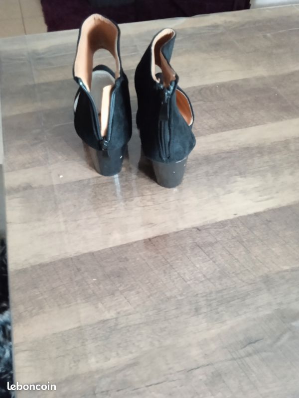 Chaussures (image 1)