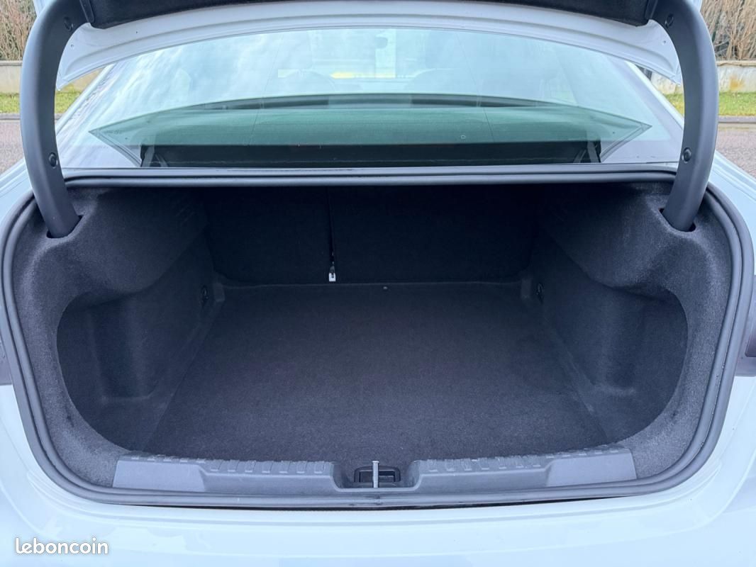 Audi A3 Berline IV 35 TFSI 150 BUSINESS LINE (image 19)