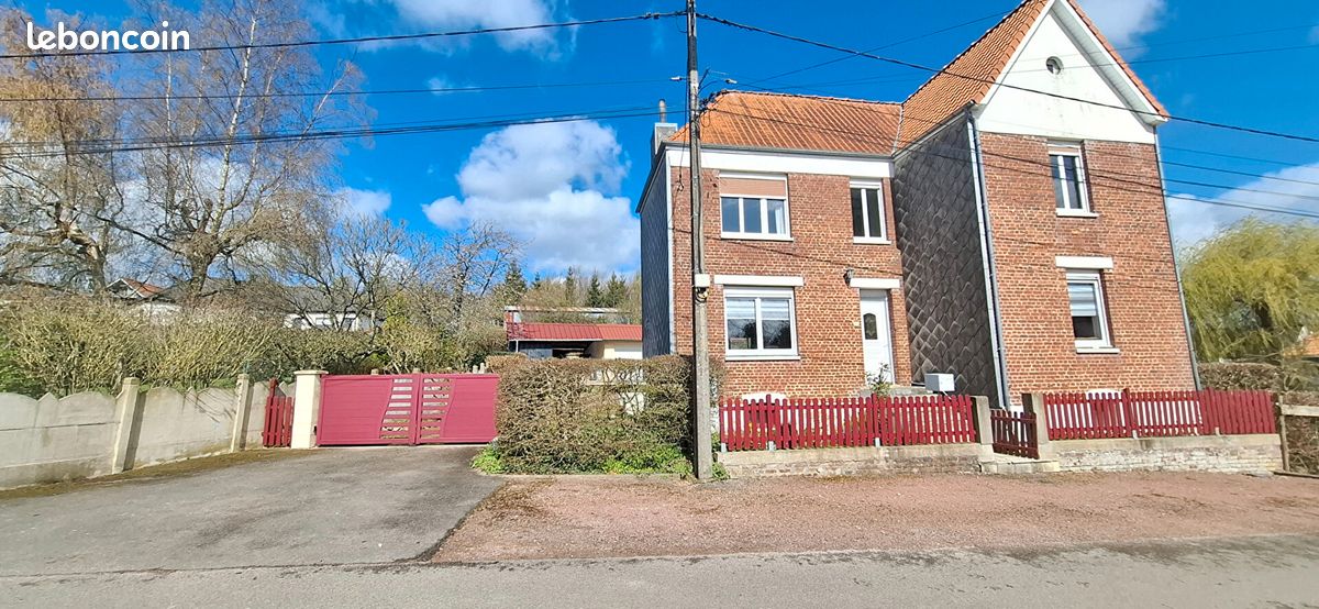 Maison 8 pièces 130 m² · à Radinghem · 130 m² · 190 000 €