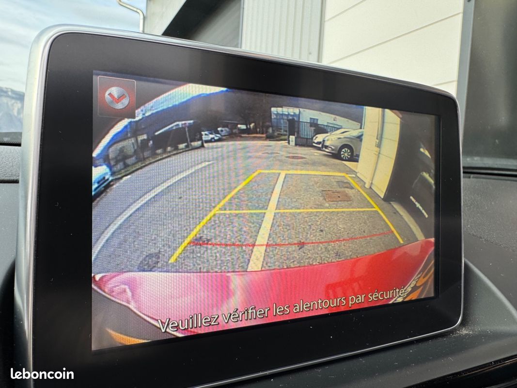 FIAT 124 SPIDER 1.4L MULTIAIR 140CH LUSSO PLUS / CAMERA DE RECUL + GPS + INTERIEUR CUIr (image 25)