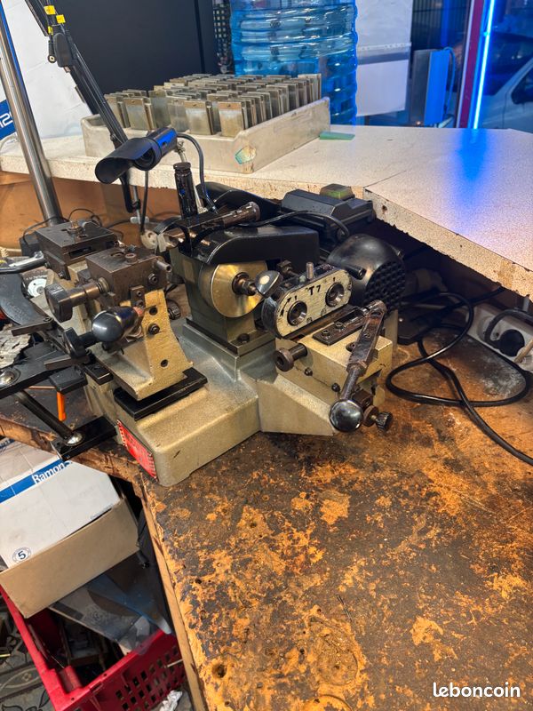 Modulex Machine Vends Machine à clé Modulex - Bricolage