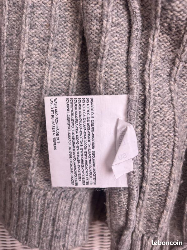 Pull vintage pour homme de chez Chevignon. Taille XL (image 8)