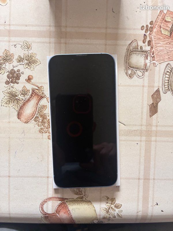 IPhone 14 (image 3)